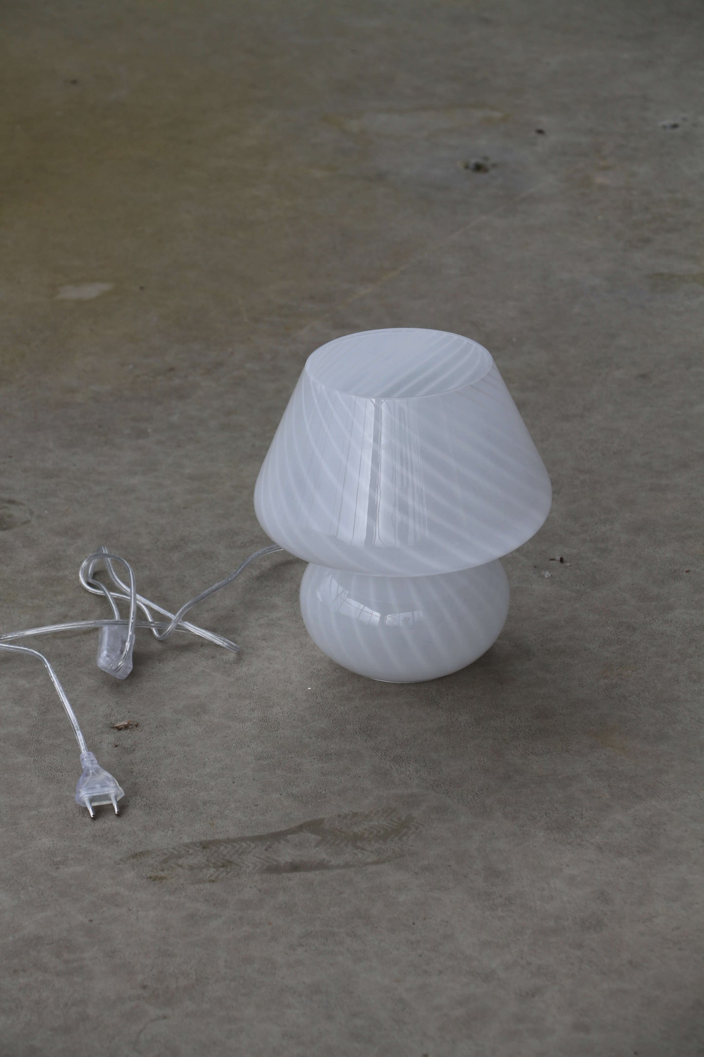 Hvid Mushroom Lampe - H25 cm