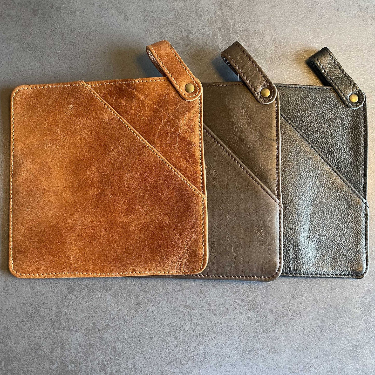 Grydelap med Lomme i Bøffellæder - 20x20 cm