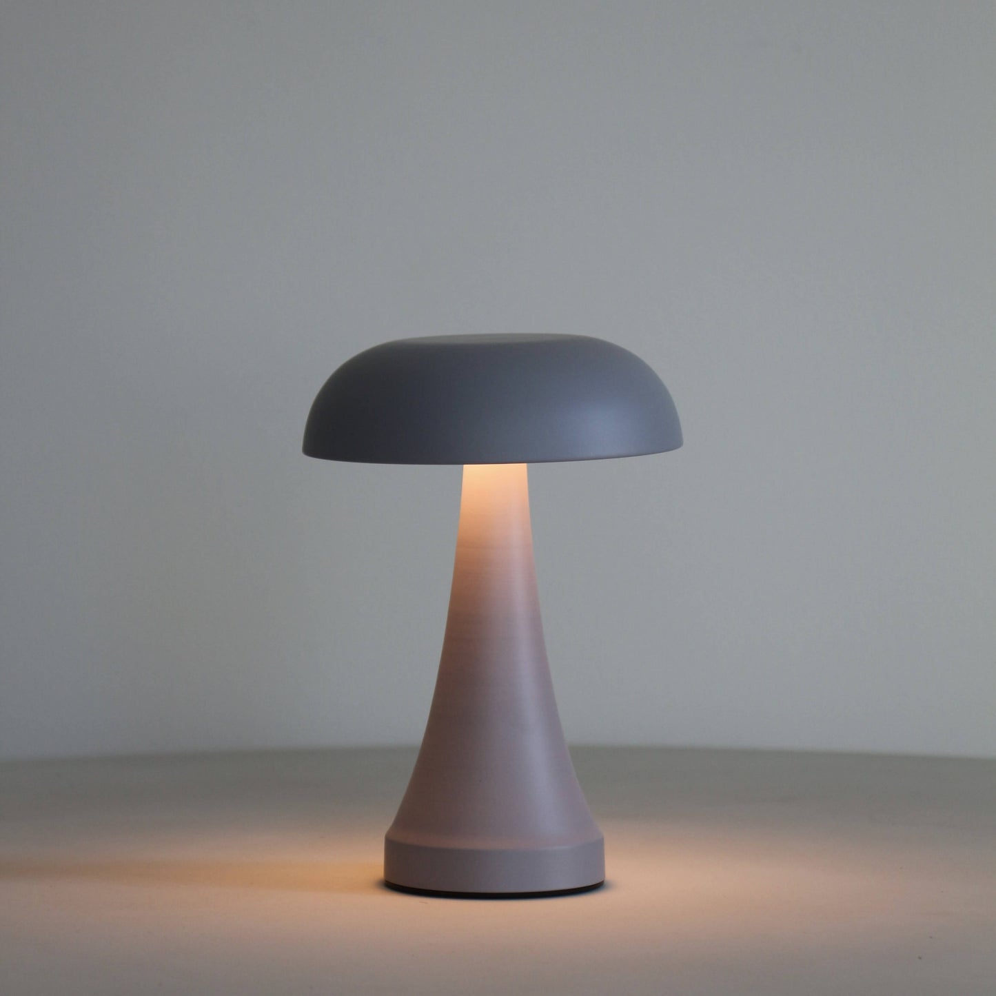 Mushroom Lampe - Grå/Lilla